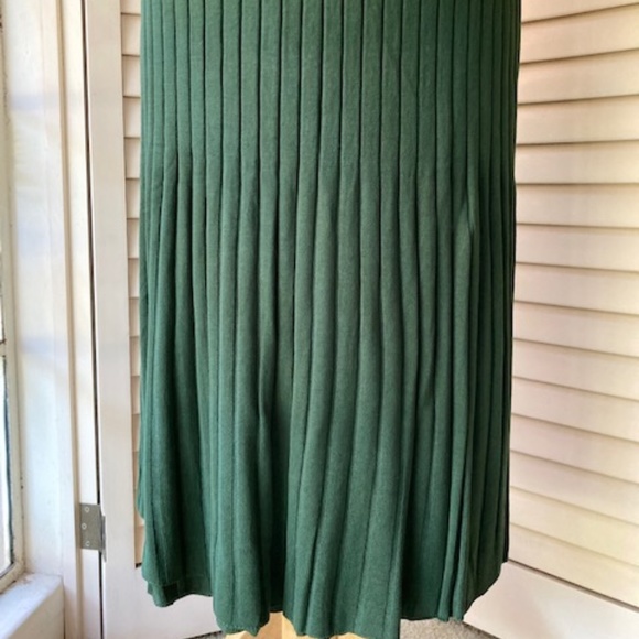 Free Assembly Dresses & Skirts - Free Assembly Knit Skirt 🆕